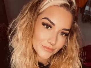 WebCAM of CurvyCammixo