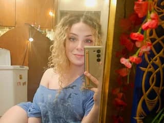 WebCAM of Faye_Harris