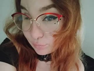 WebCAM of MaeveeBabee