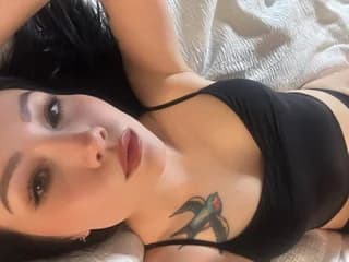 WebCAM of MiaHolland