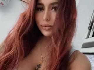 WebCAM of NaughtyNatUK