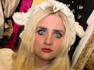 WebCAM of SandraLovecraft