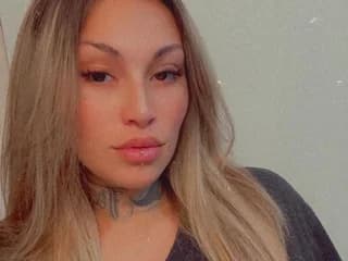 WebCAM of xxmixedbunniexx